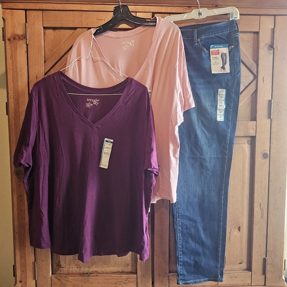 Signature by Levi Strauss Denim - Levi Strauss Jeans & Terra Sky T Shirts Outfit NWT 24M/3X